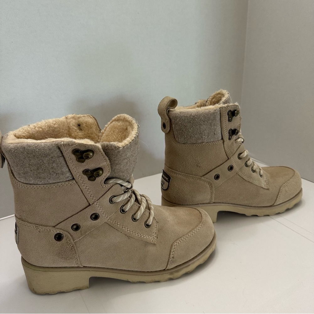 BEARPAW Alicia Suede Lace-Up Boot US 7 Women's Block Heels Boots - Picture 3 of 6